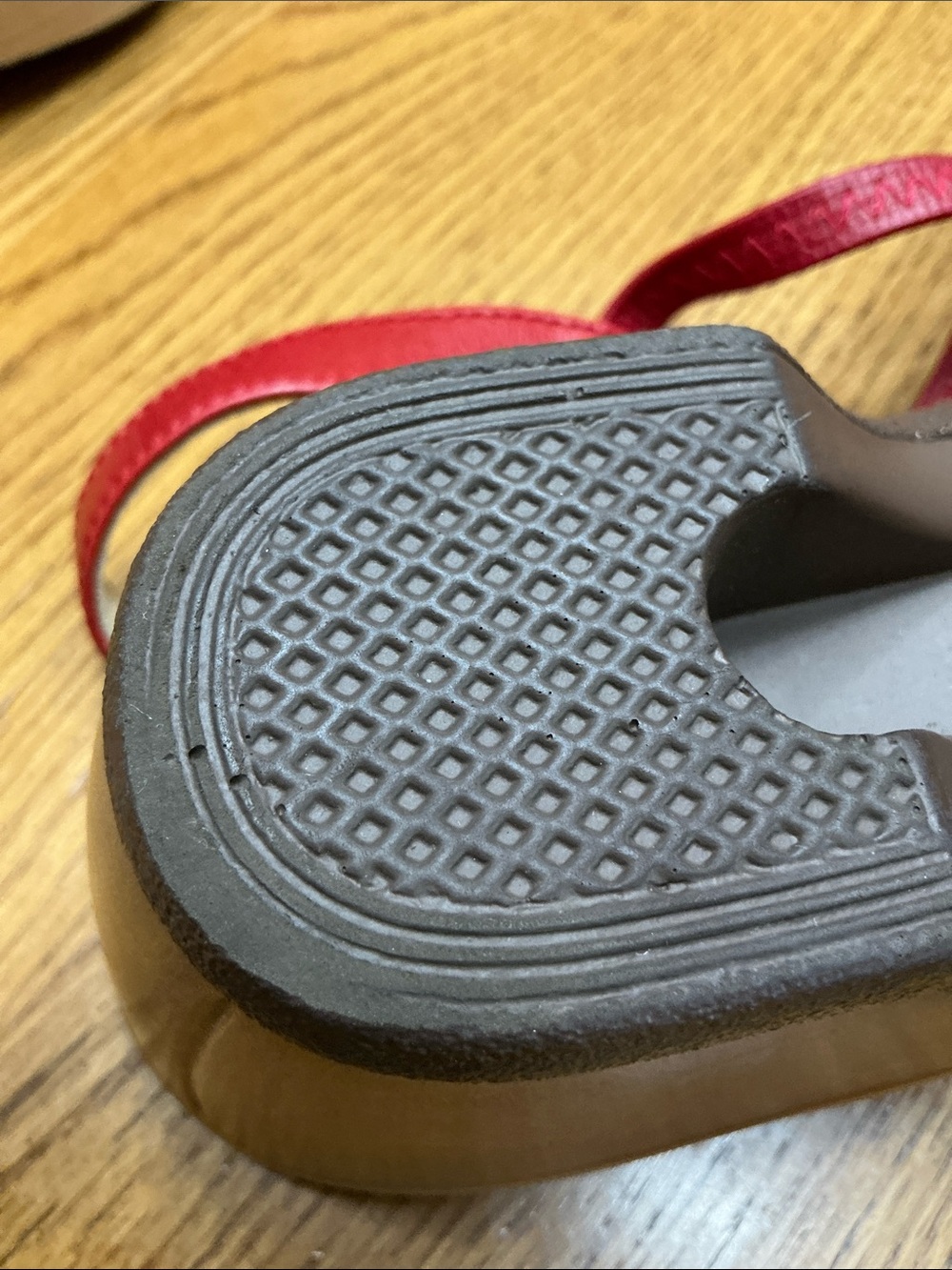 Woman’s Dansko red slip on sandals. Size 39. Like new! Elastic ankle strap. Cute - Picture 8 of 8